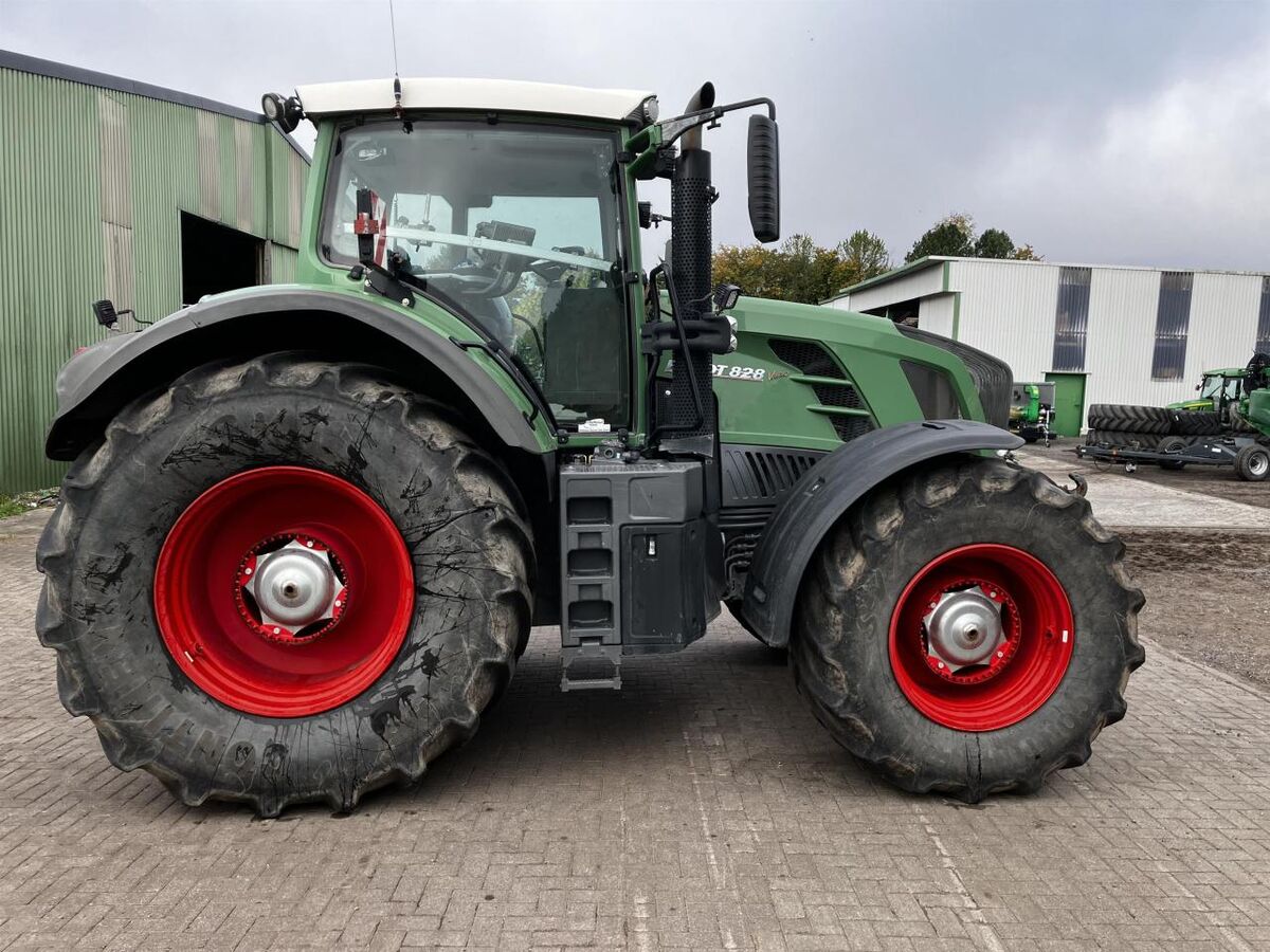 Fendt 828 Vario 2