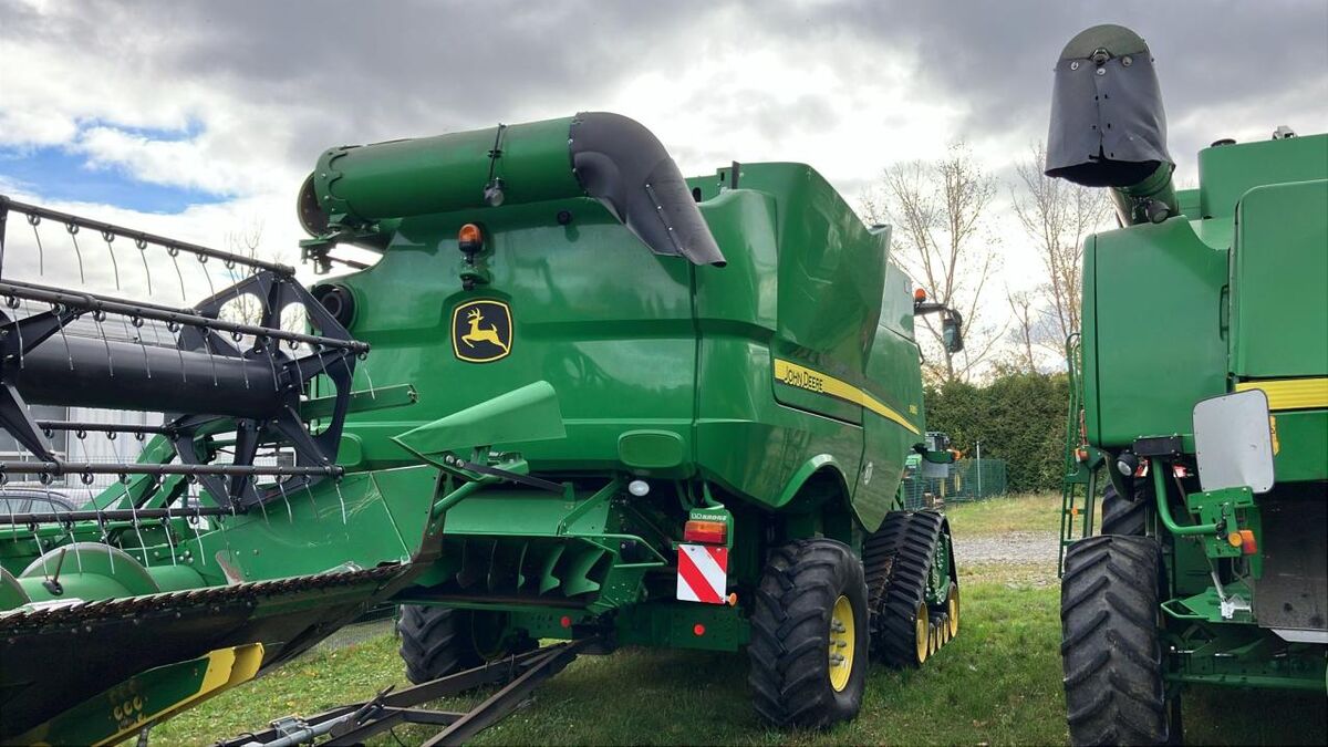 John Deere S680 3