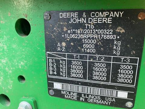 John Deere 6R 230