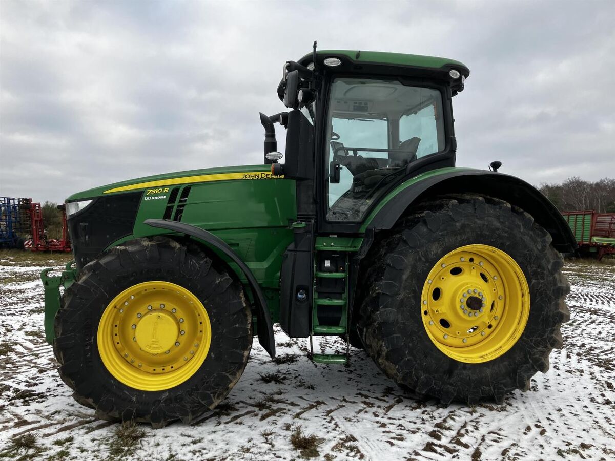 John Deere 7310R 1