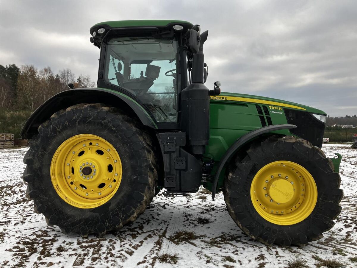 John Deere 7310R 2