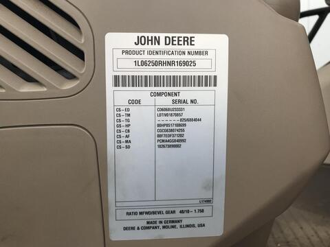 John Deere 6R 250
