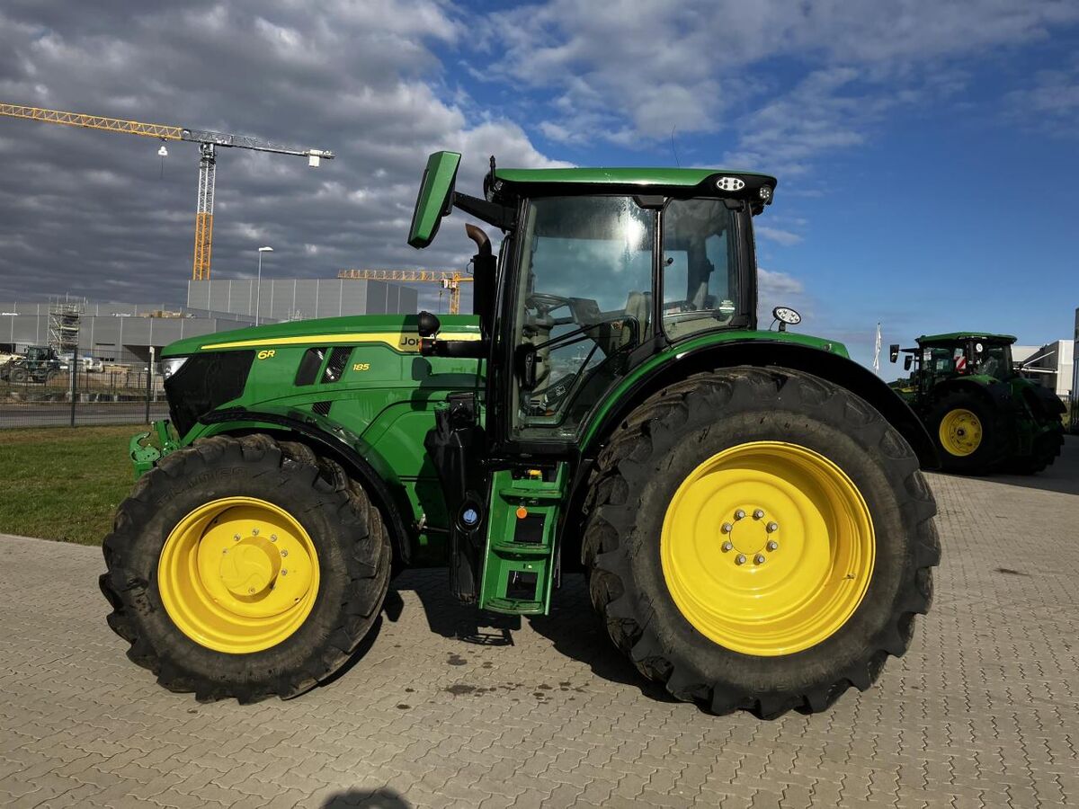 John Deere 6R 185 1