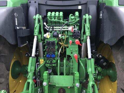 John Deere 6R 130