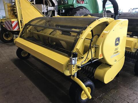 John Deere 639