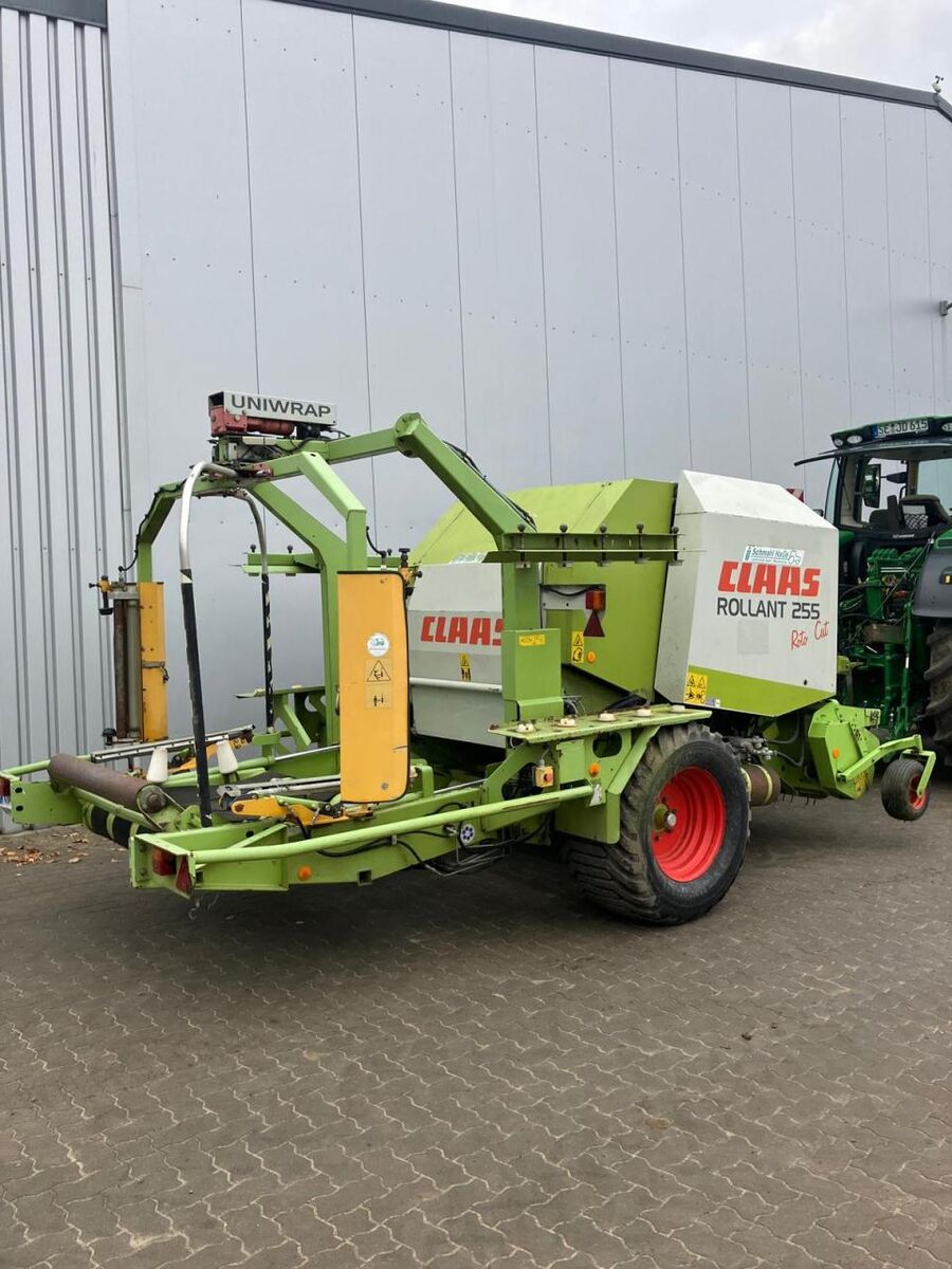 Claas Rollant 255 1