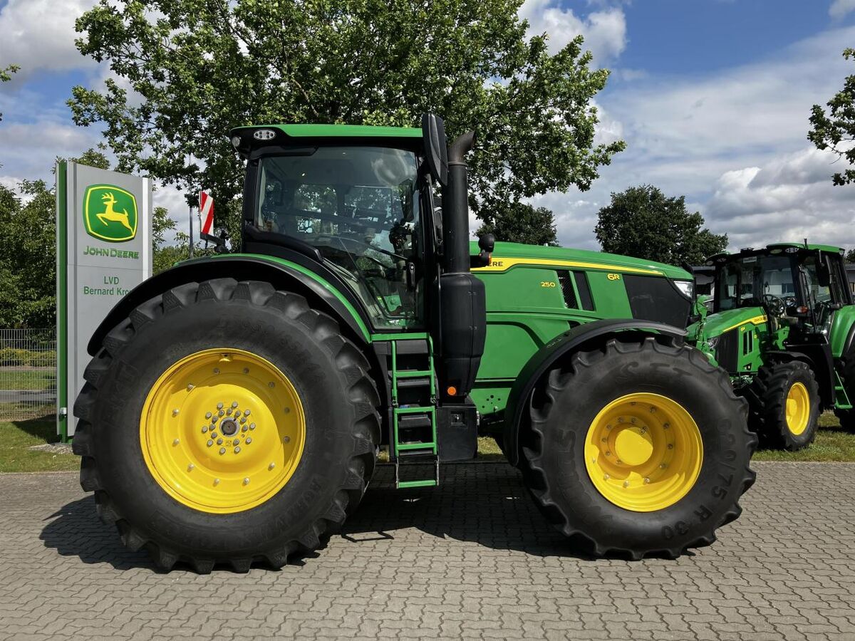 John Deere 6R 250 2