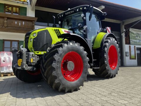 CLAAS ARION 660 CMATIC CEBIS