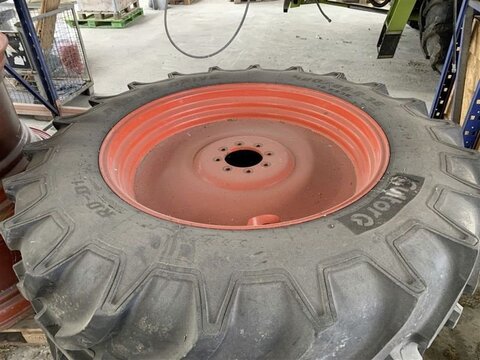 380/70R28 + 420/85R38 3