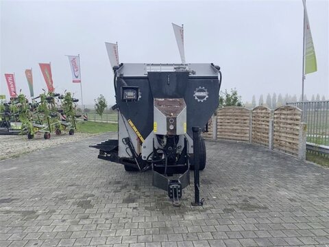 TITAN 1100 2