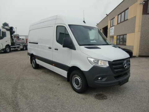 Mercedes-Benz Sprinter 319 CDI Standard, el.Schi