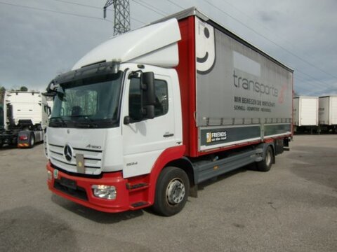 Mercedes-Benz Atego 1524 Plane mit Ladebordwand,