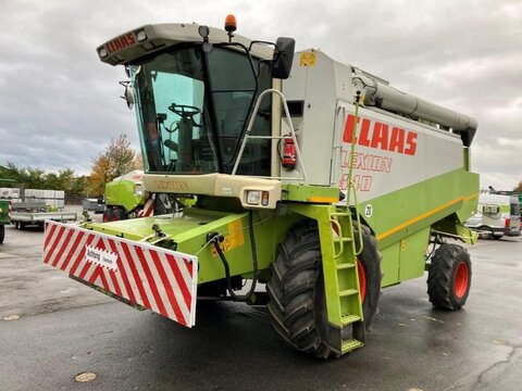 <strong>CLAAS LEXION 440 C60</strong><br />