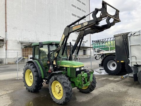 John Deere 5400 + STOLL ROBUST F10 HD