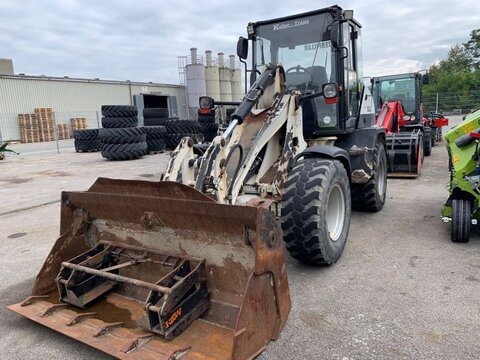 Caterpillar 908 INKL. ARBEITSGERÄTE