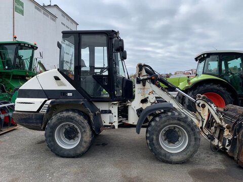 Caterpillar 908 INKL. ARBEITSGERÄTE 3