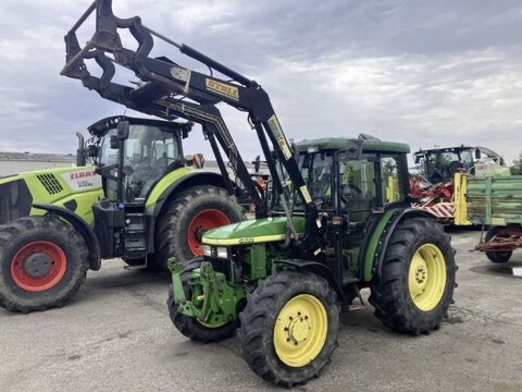 John Deere 5400 + STOLL Robust F10 HD