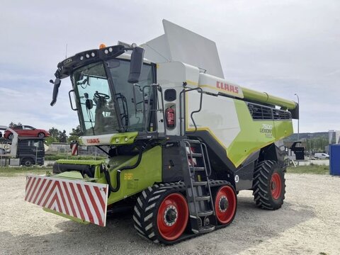 CLAAS LEXION 7500 TT + V930 + TW