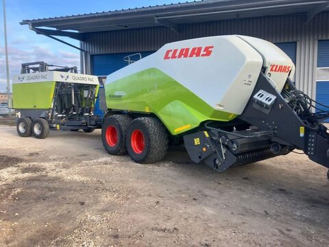 <strong>CLAAS QUADRANT 3200 </strong><br />