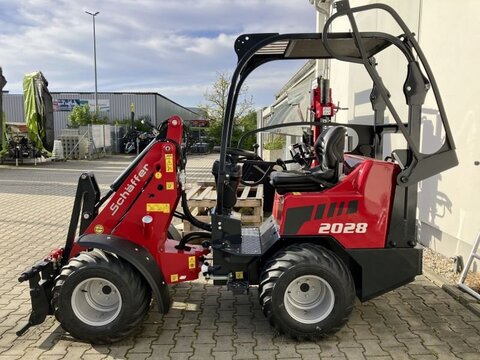 Schäffer 2028-2 Hoflader