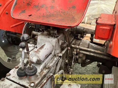 Massey Ferguson MF 30 OLDTIMER 3