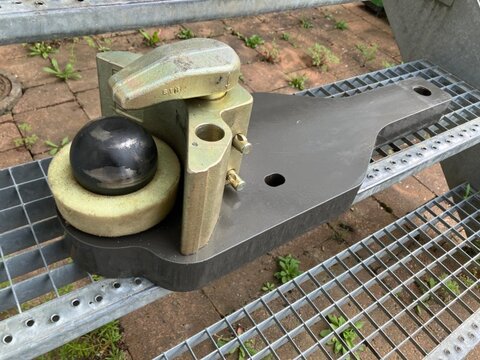 GKN CLAAS 00 1102 281 3\Walterscheid K80 2