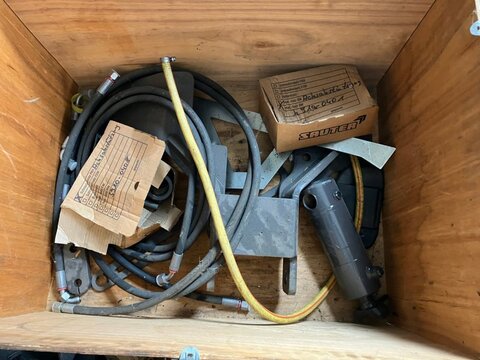 Sauter Hydraulische Achsabstützung Arion 5xx A34 2
