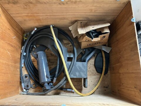 Sauter Hydraulische Achsabstützung Arion 5xx A34 3