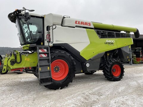 <strong>CLAAS LEXION 5400</strong><br />
