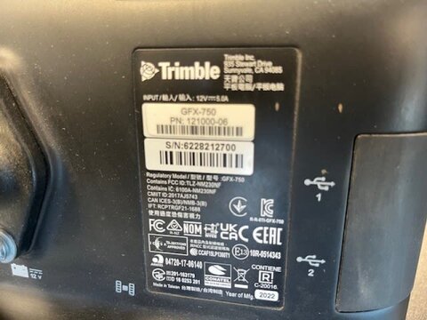 TRIMBLE GFX 750 + NAV 900 3