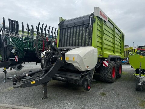 CLAAS CARGOS 8400