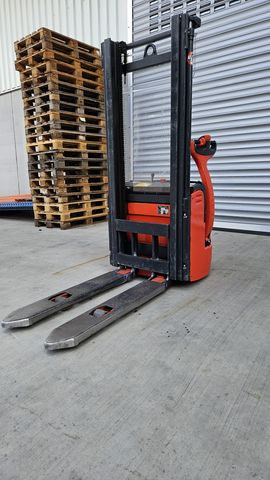 Linde 1000kg Hublast, Batterie NEU