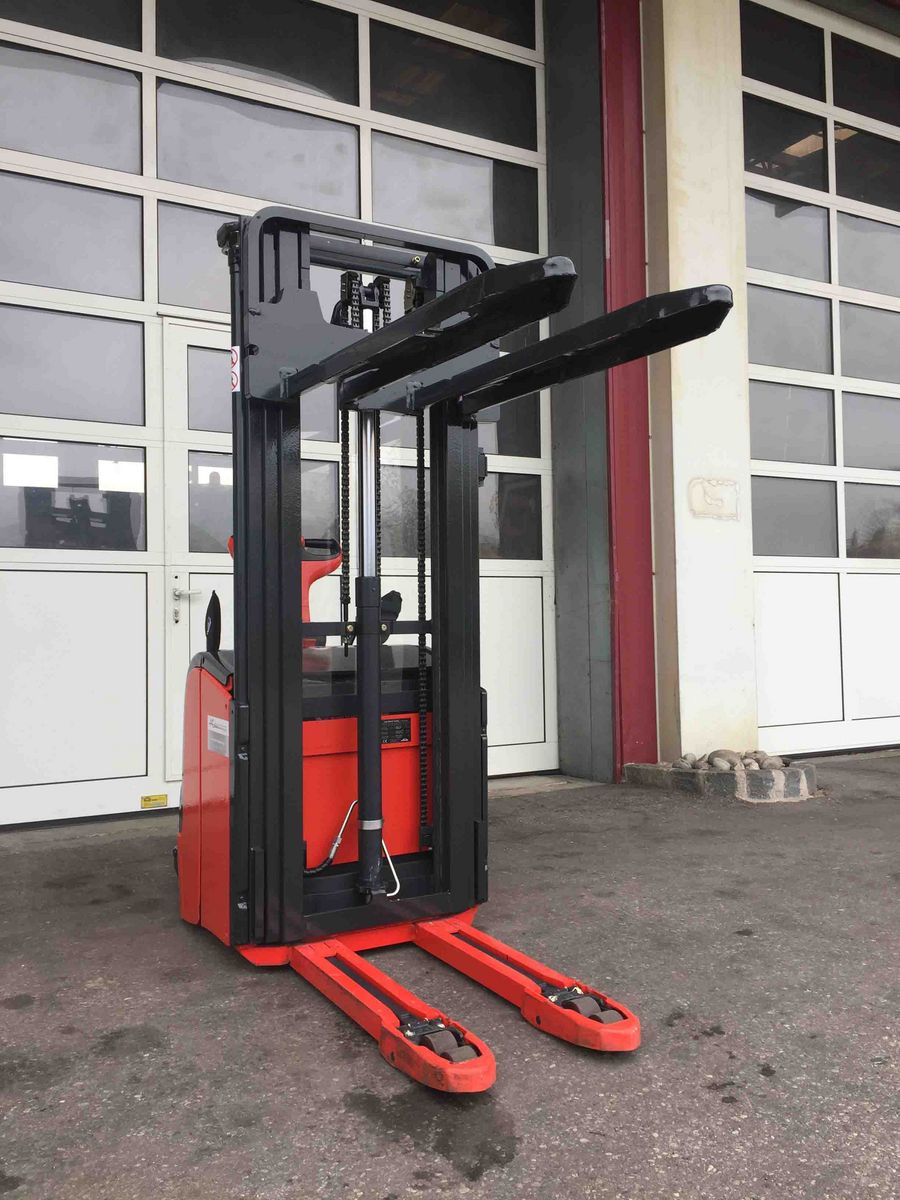 Linde Triplex 4,7m, Initialhub, Batterie NEU 3