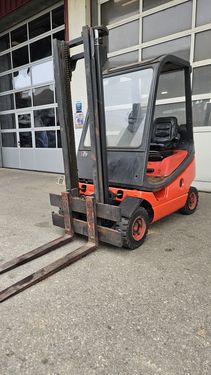 Linde 1200kg Hubkraft