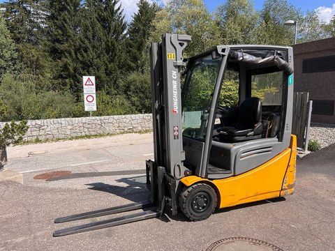 Jungheinrich Hubkraft 1600 Kg, Triplex 4,6m,