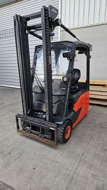 Linde Huhhöhe 3,5m, Batterie NEU