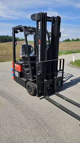 EP Equipment 1,8T, 4,8m Triplex NEUGERÄT