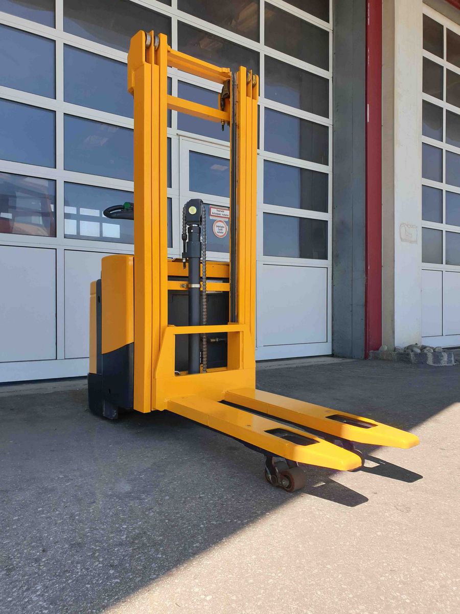 Jungheinrich 1400kgHublast, Triplex 4,7m, Initialhub,  2