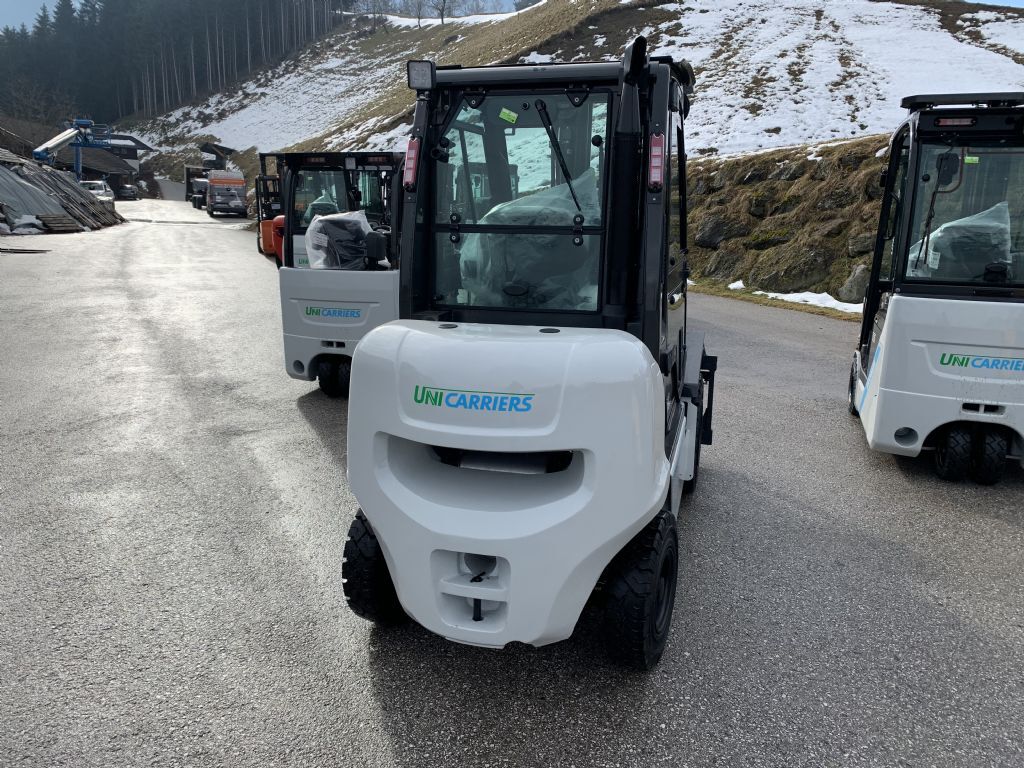 UniCarriers Y1D2A32Q 2