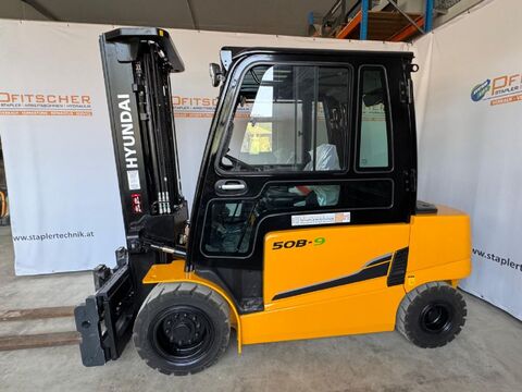 Hyundai 50B-9