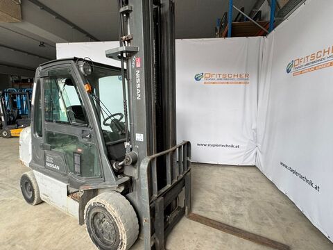Nissan YG1D2A32Q