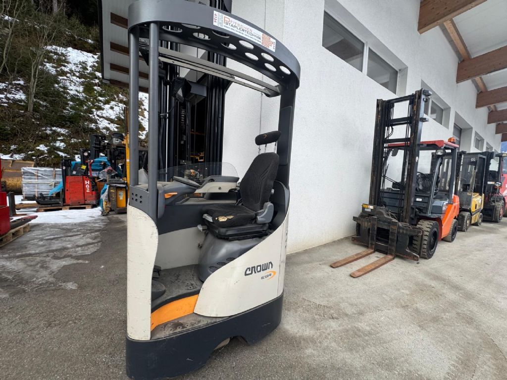 Crown ESR5260 - 1.6 TT9450 3