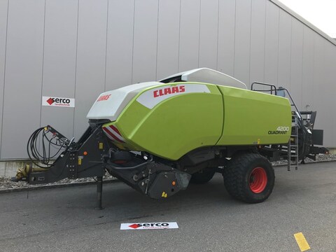 <strong>Claas Quadrant 4200 </strong><br />