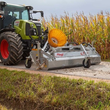 Fliegl Kehrmaschine Typ 600
