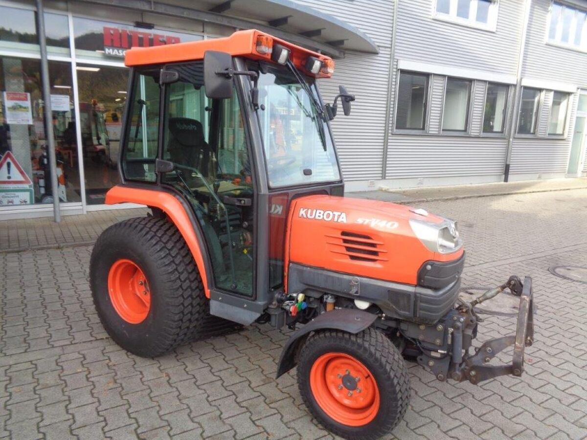 Kubota STV-40 2