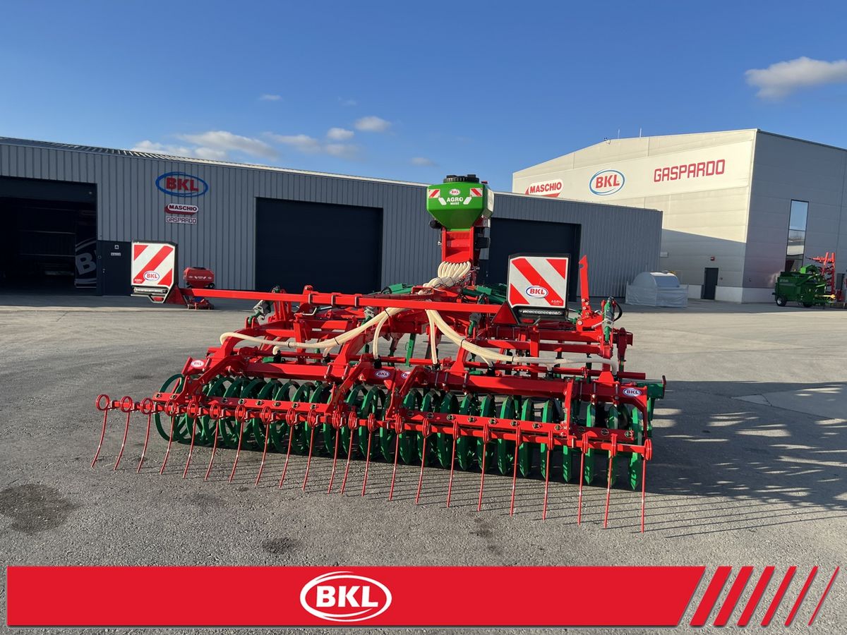 Agro Masz RUNNER 40H klappbarer Grubber 3