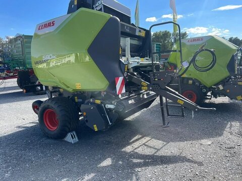 <strong>CLAAS VARIANT 580 RC</strong><br />