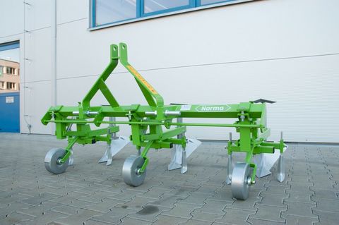 Sonstige  Hackgerät Bomet P475 (mit 3 Sektionen) 