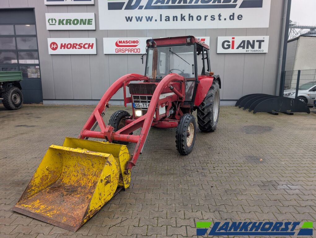 Massey Ferguson 255 2