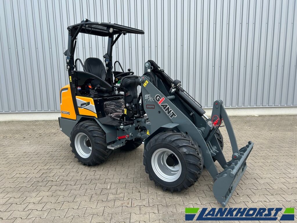 Giant G 2300 HD 1